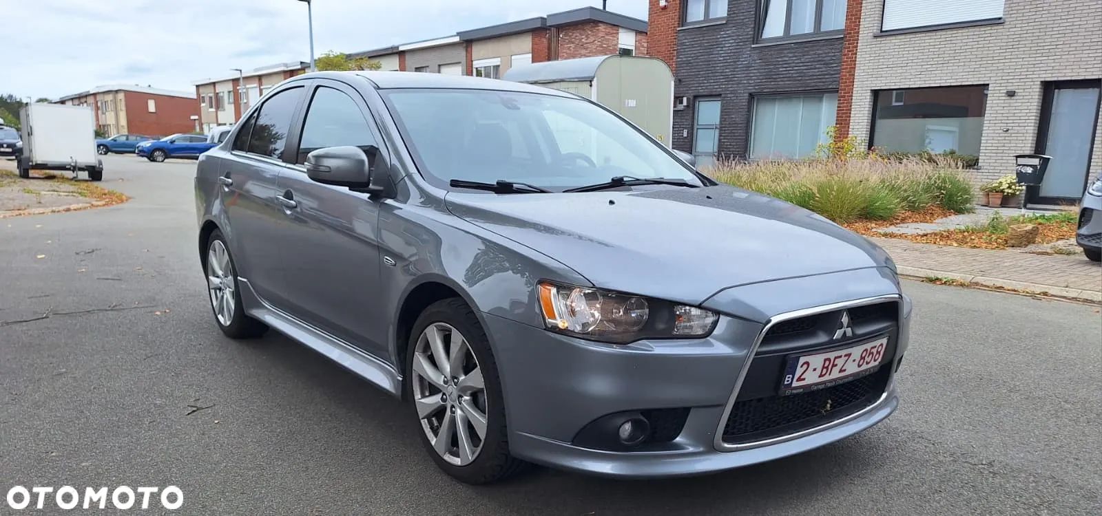 Mitsubishi Lancer - 1