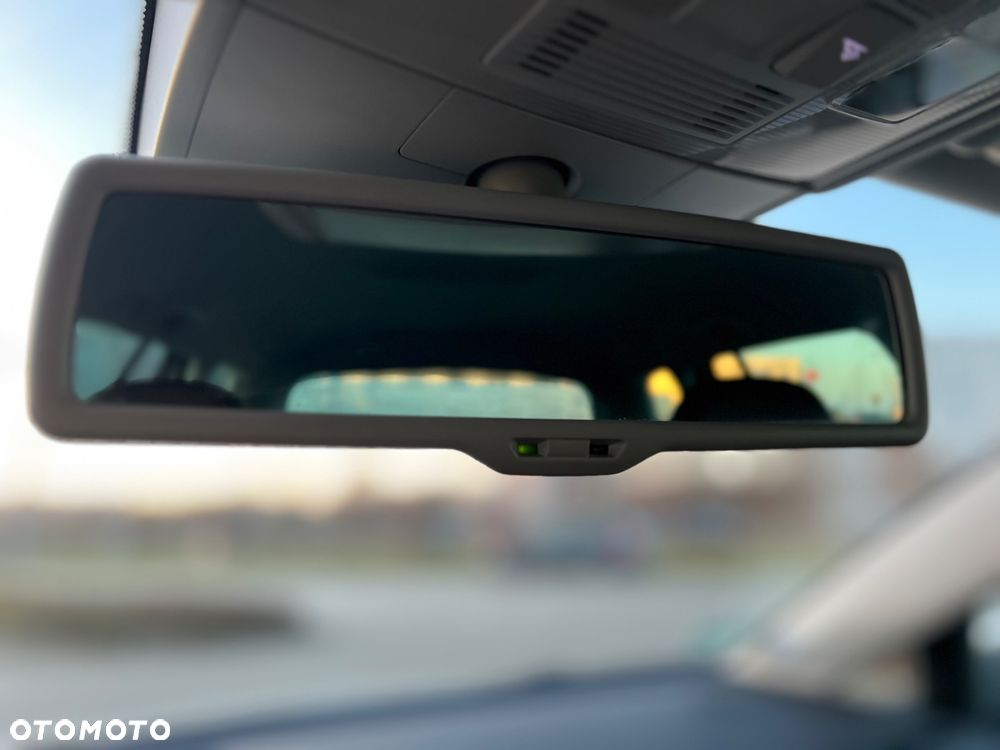 Volkswagen Golf Variant 2.0 TDI (BlueMotion Technology) Highline - 30