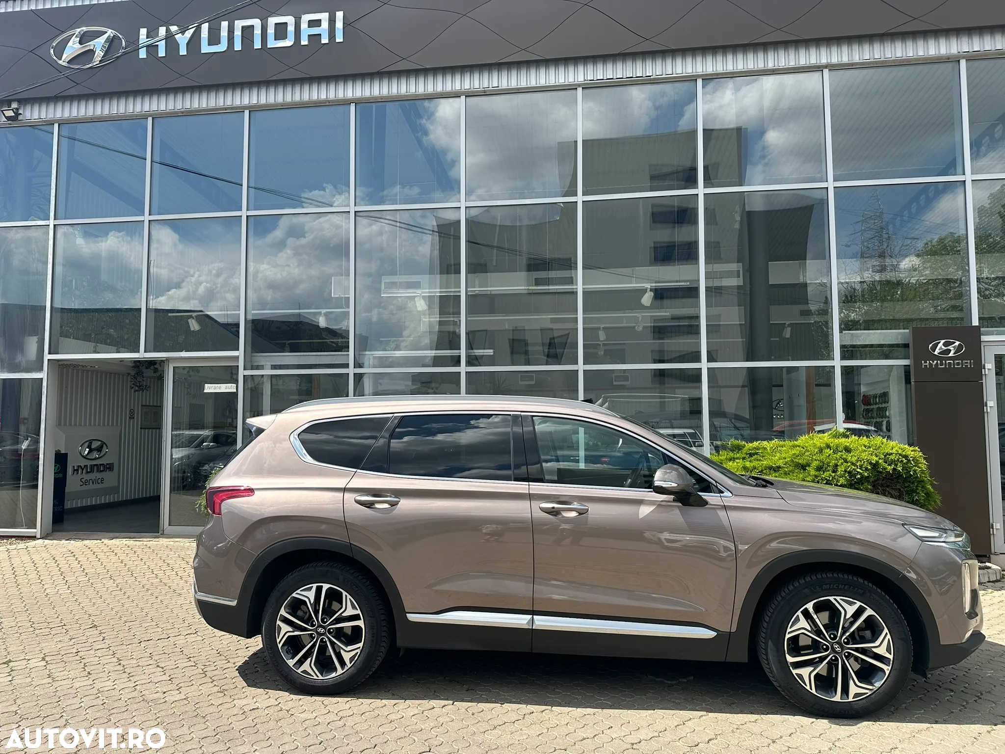 Hyundai Santa Fe 2.2 CRDi 4WD 8AT Luxury - 2