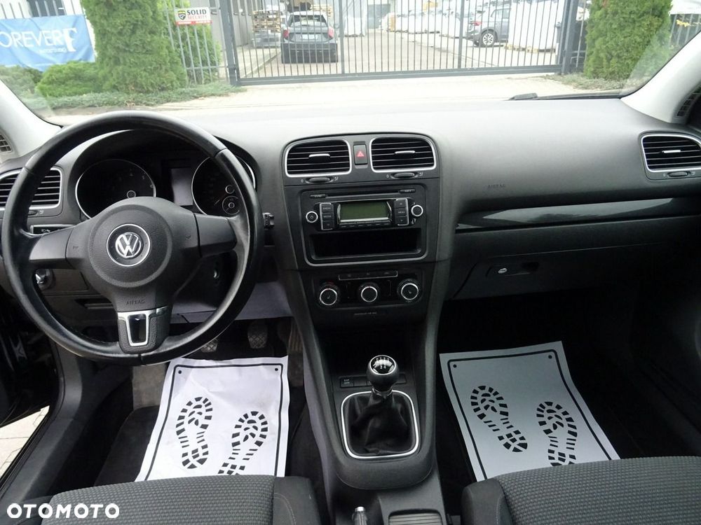 Volkswagen Golf 1.6 Comfortline - 12