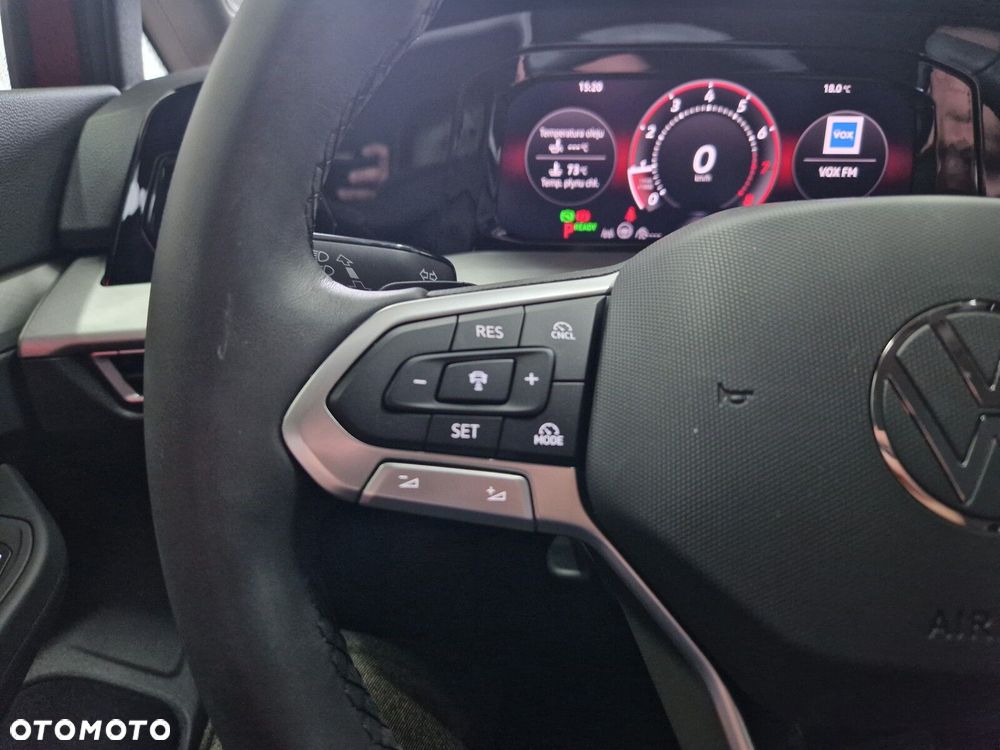 Volkswagen Golf - 18