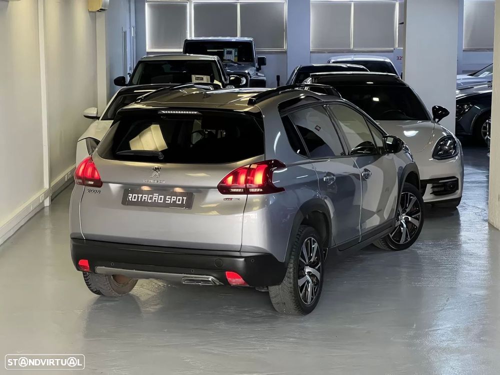 Peugeot 2008 1.2 PureTech GT Line - 4