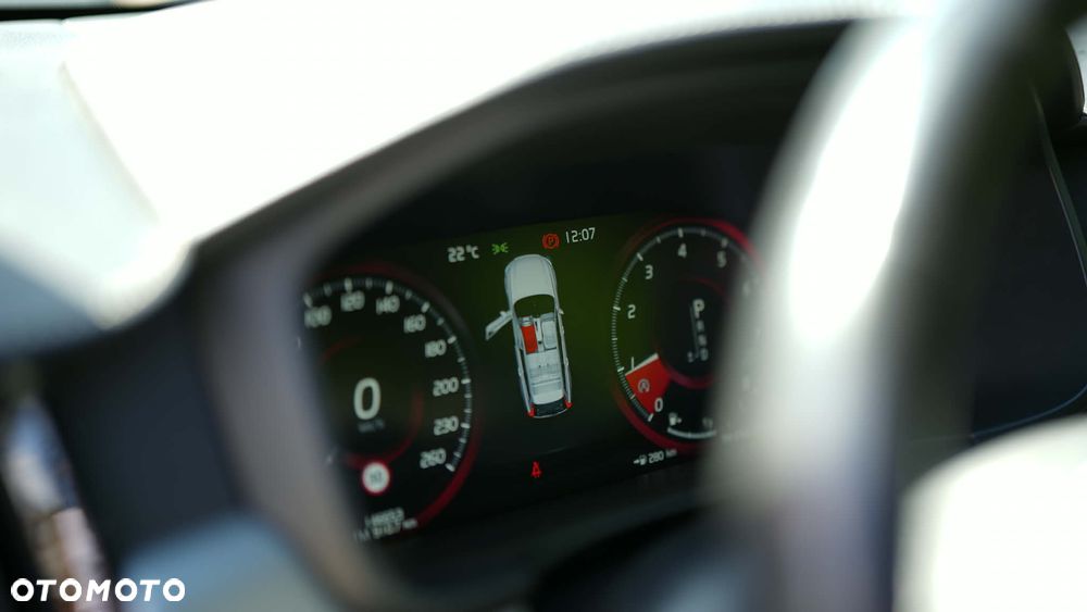 Volvo V90 T5 GPF R-Design - 12