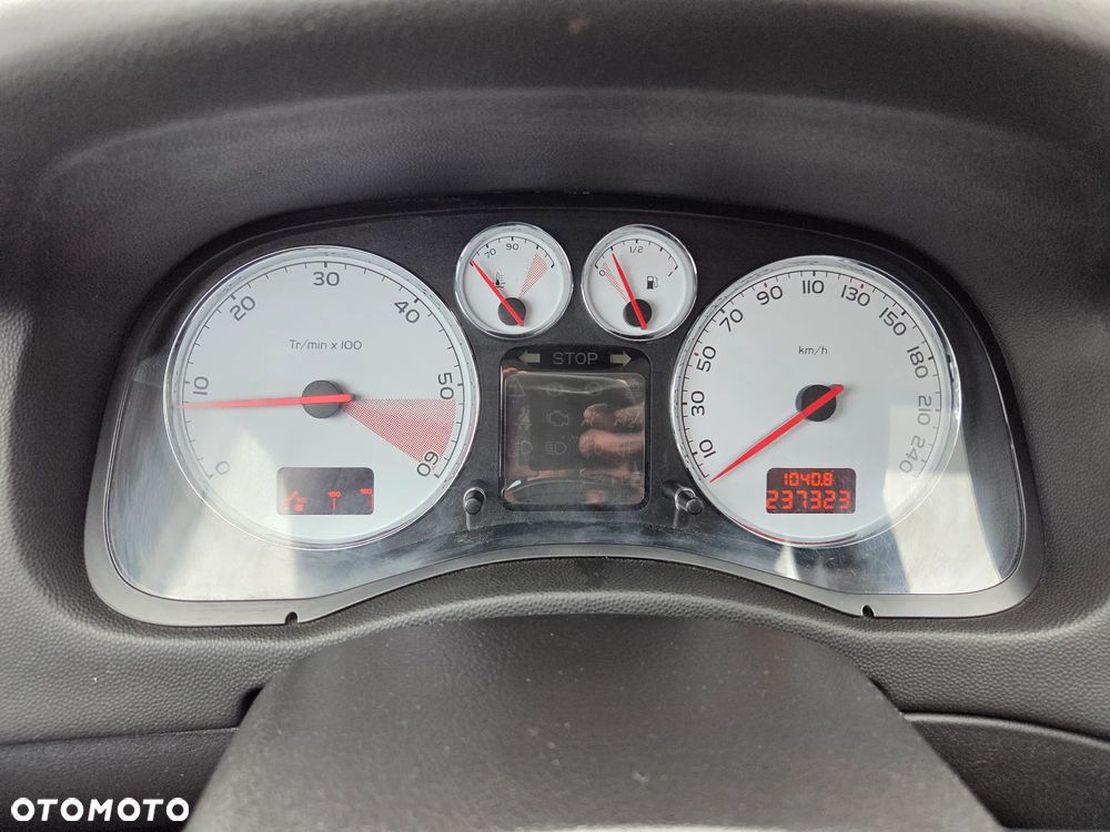 Peugeot 307 HDi 135 Tendance - 15