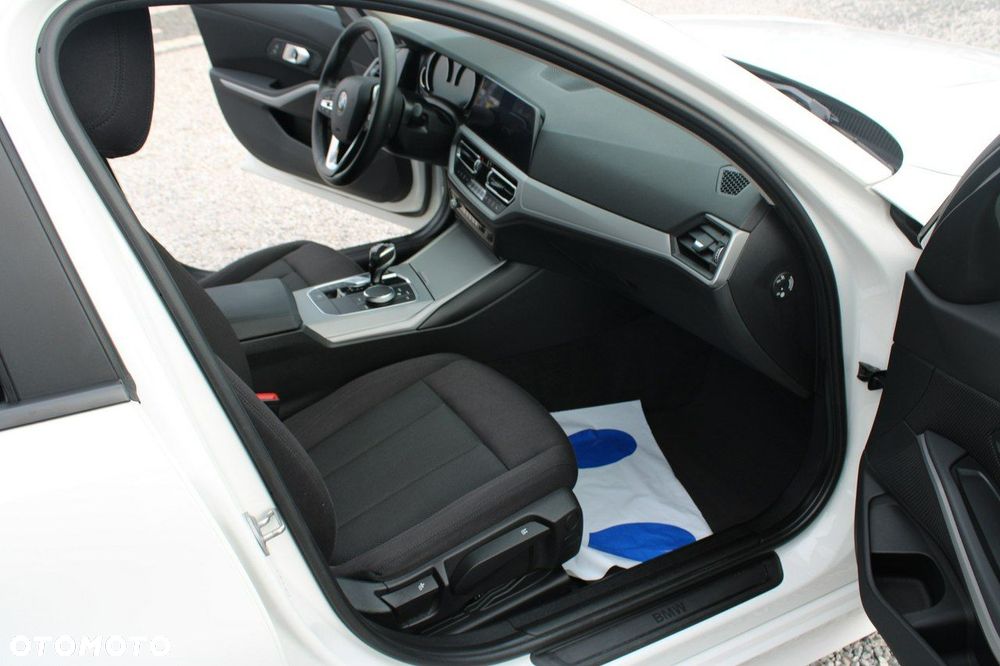 BMW Seria 3 - 30