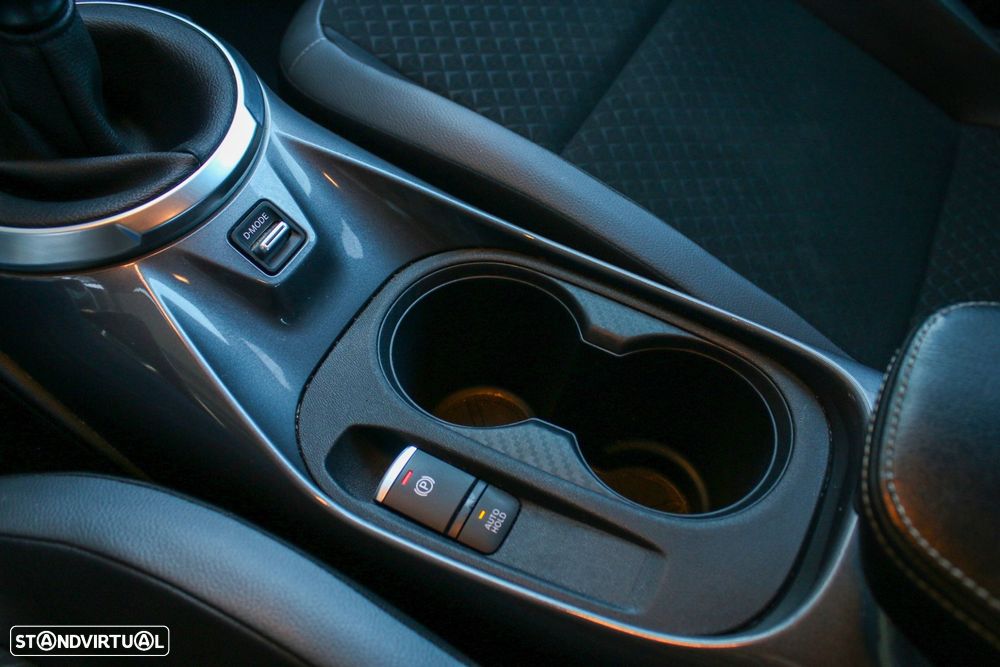 Nissan Juke 1.0 DIG-T N-Design Black - 15