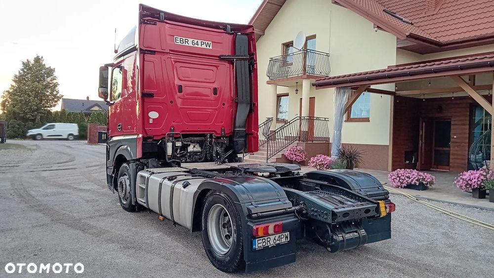 Mercedes-Benz ACTROS MP4 - 2