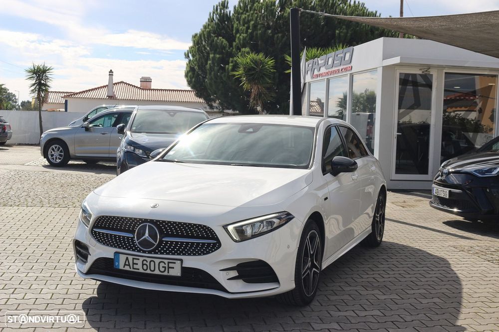 Mercedes-Benz A 250 e AMG Line - 11