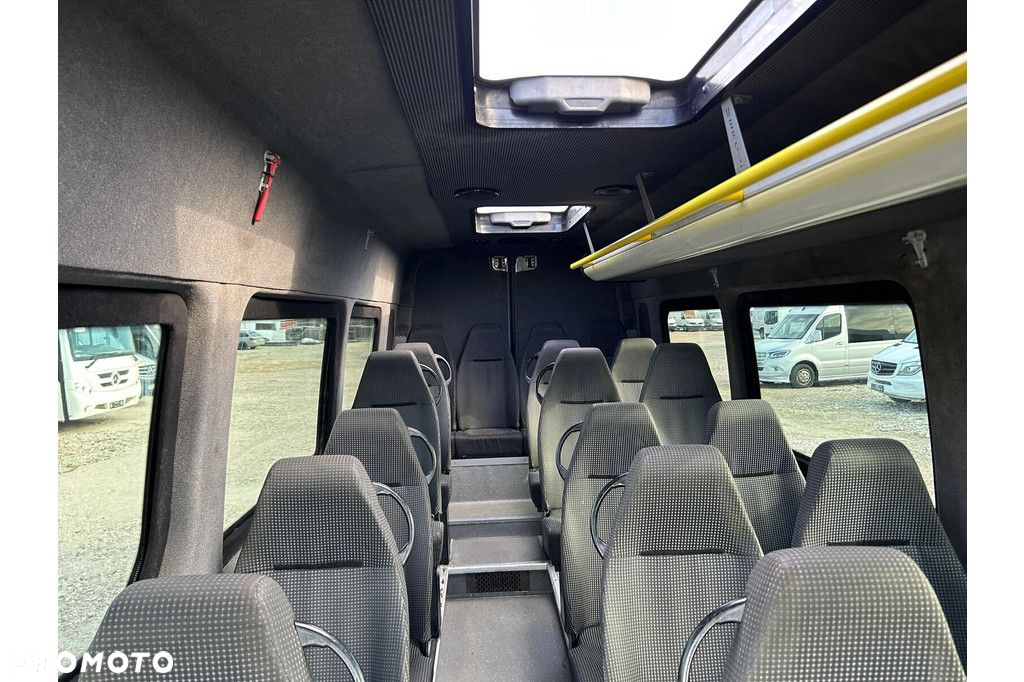 Mercedes-Benz Sprinter 516 - 15