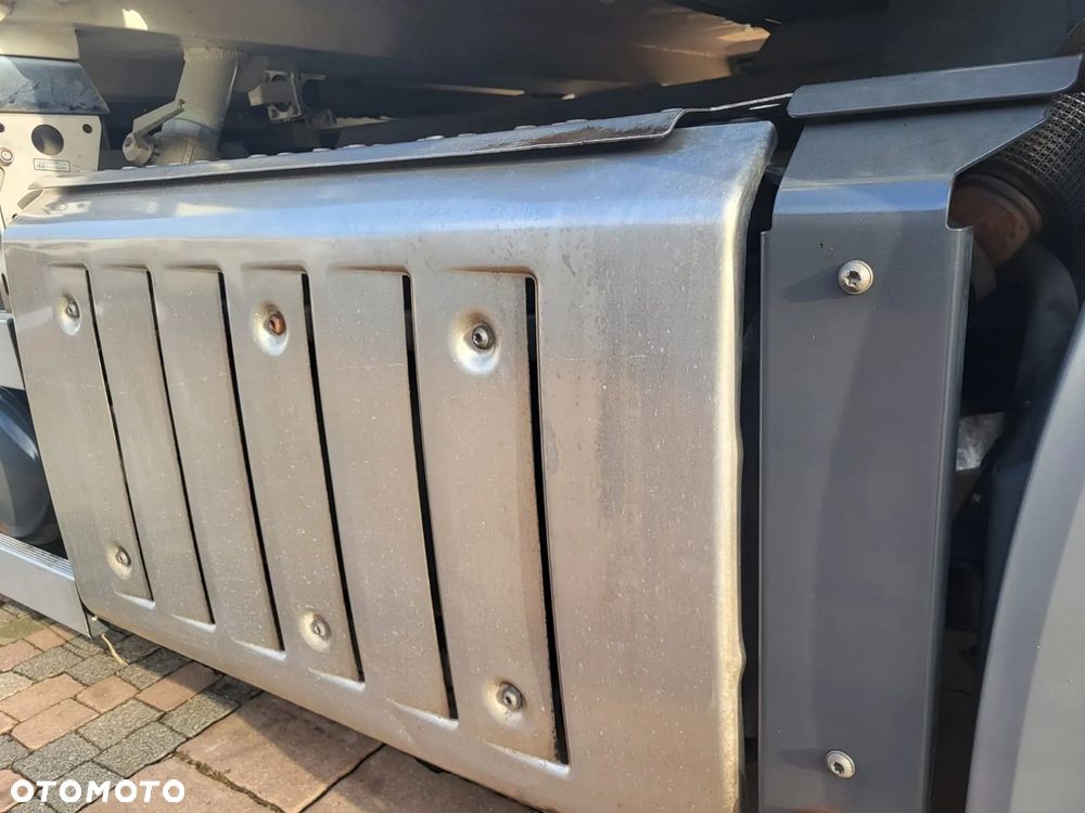 Mercedes-Benz Econic 2630 dwukomorowa - 39