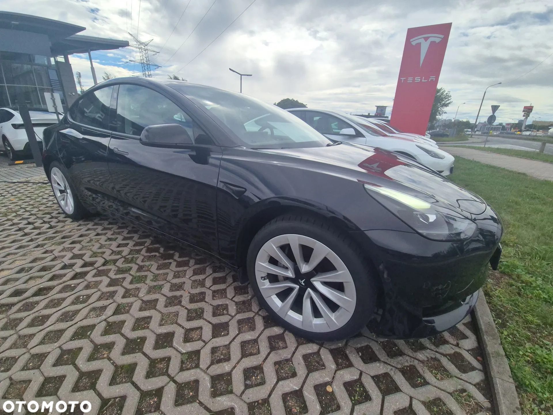 Tesla Model 3 Long Range RWD - 8