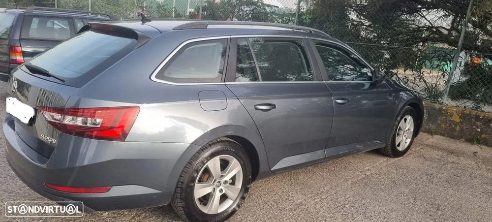 Skoda Superb Break 1.6 TDI Ambition DSG - 5