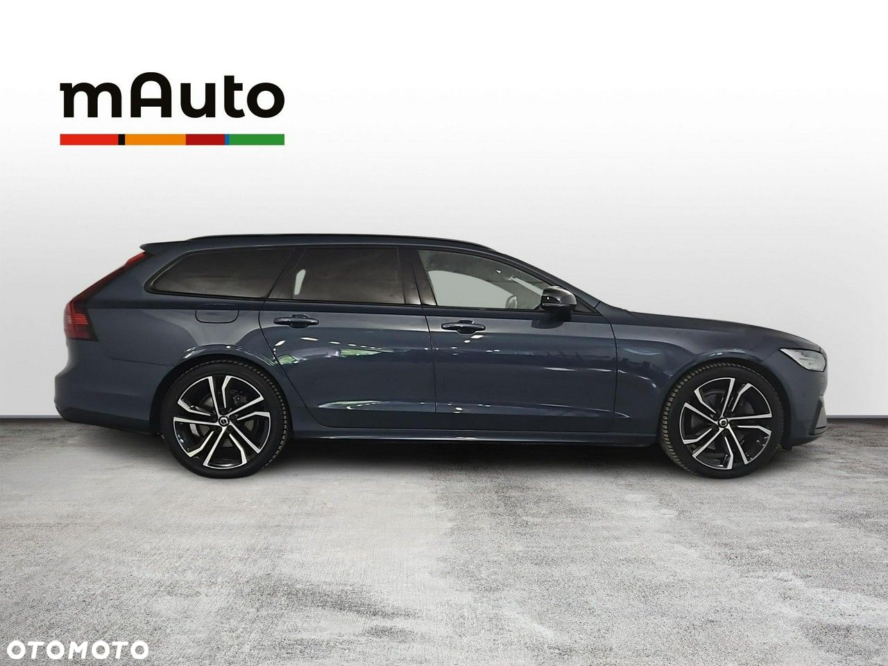 Volvo V90 T8 AWD Plug-In Hybrid R-Design - 6