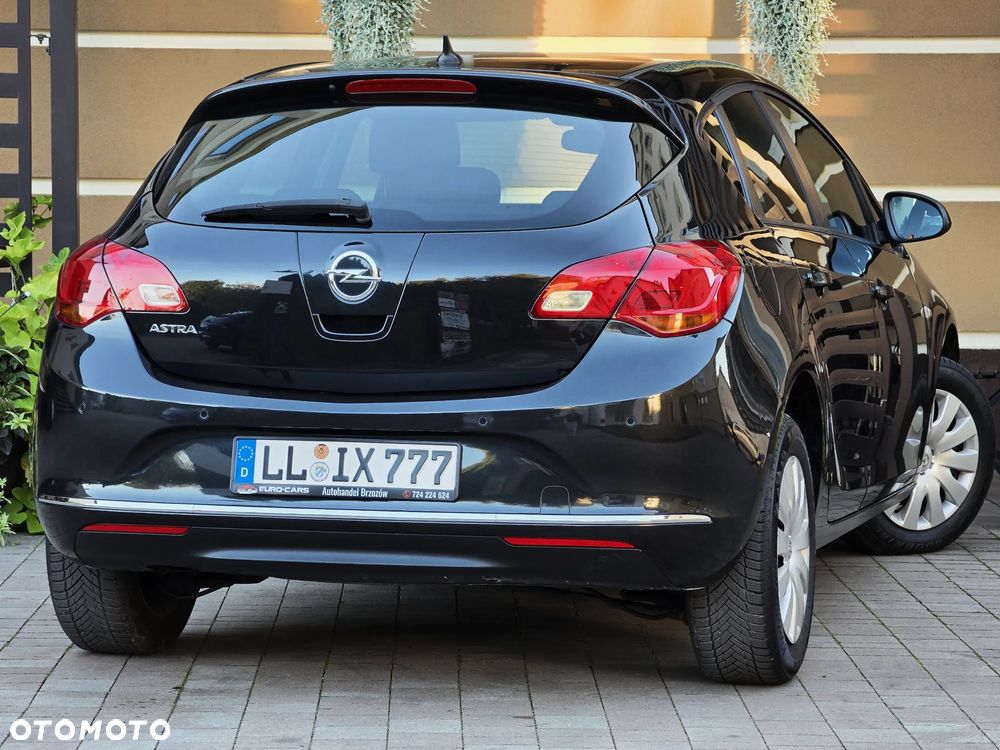 Opel Astra 1.4 T Cosmo EU6 - 3