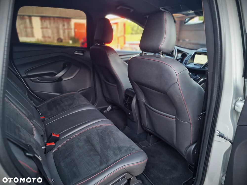 Ford Kuga 1.5 EcoBoost FWD ST-Line - 27
