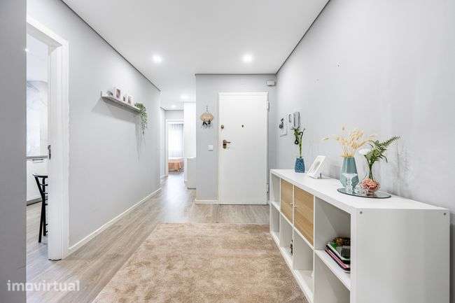Apartamento T2 Remodelado na Praça Paulo Vidal. - Grande imagem: 4/19