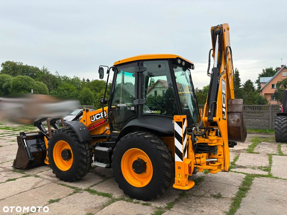 JCB 4CX - 8