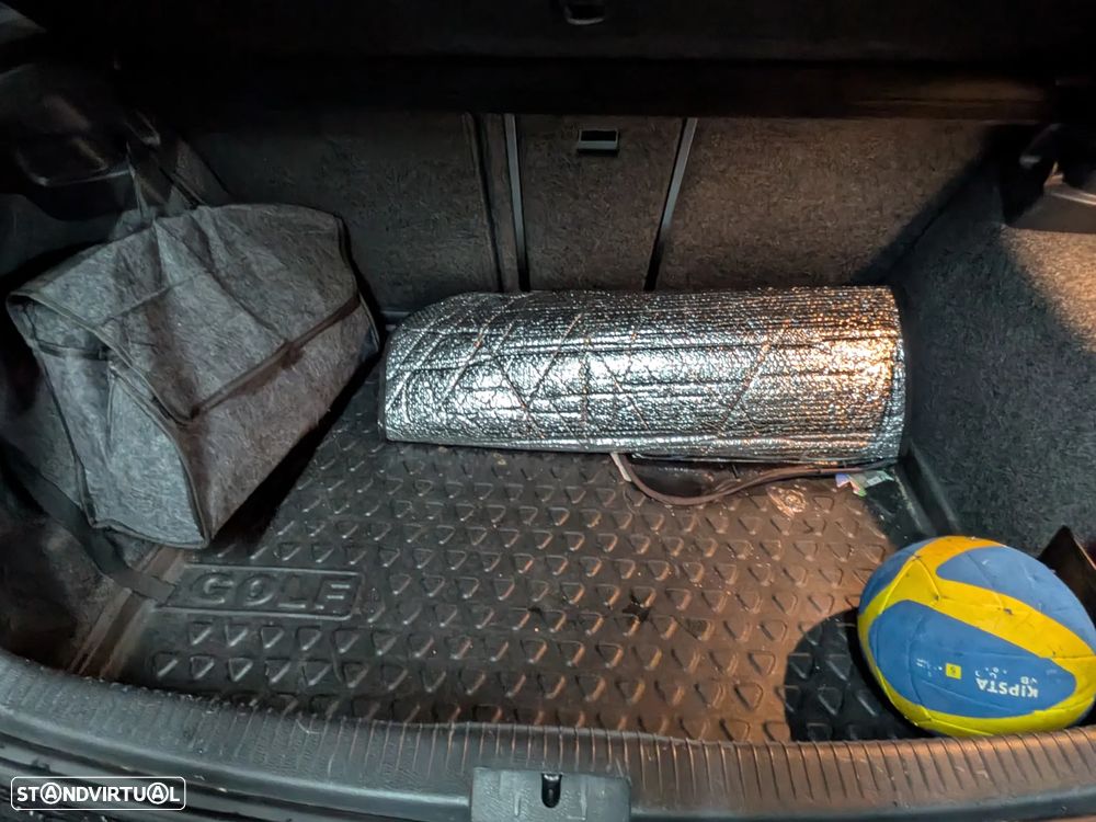 VW Golf 1.6 TDi Edition - 16