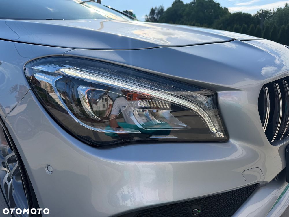 Mercedes-Benz CLA 220 d 4-Matic AMG Line - 15