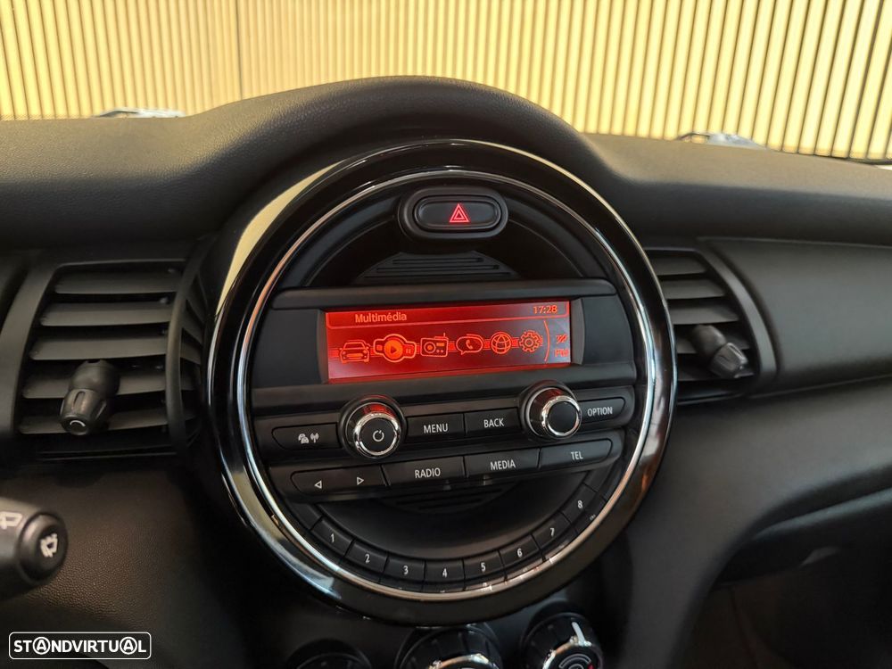MINI 3 Portas One - 10
