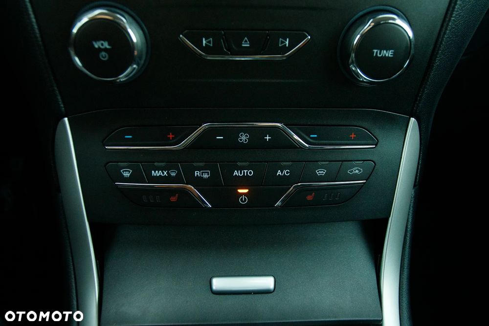 Ford S-Max 1.5 EcoBoost Titanium - 28