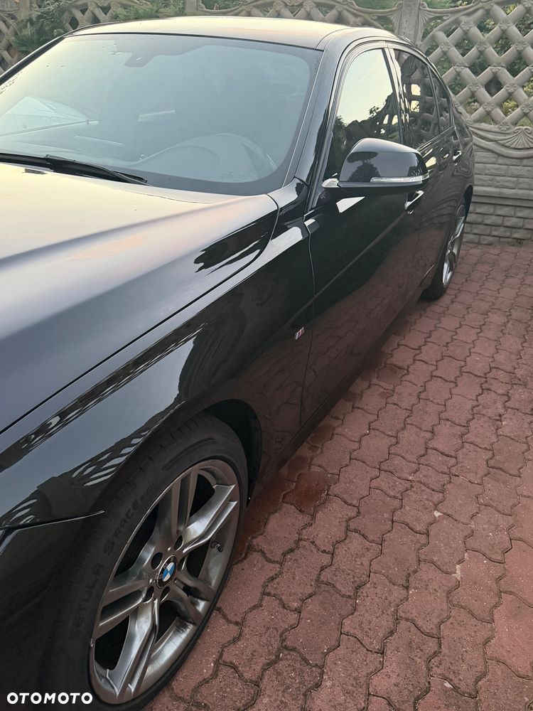 BMW Seria 3 318d M Sport - 9