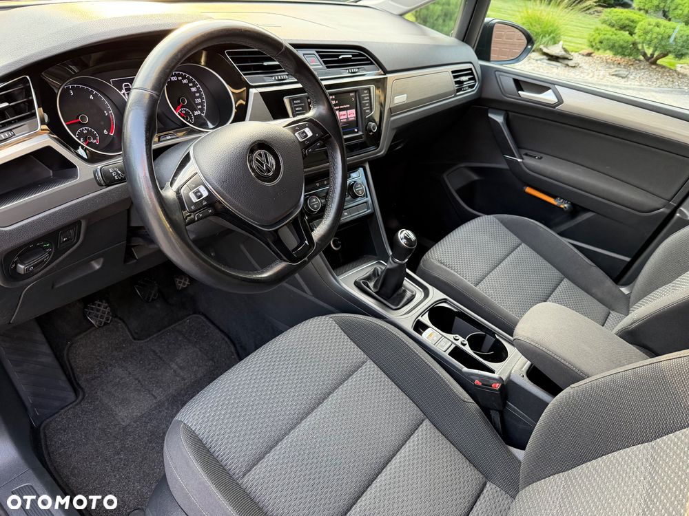 Volkswagen Touran 1.6 TDI SCR (BlueMotion Technology) Comfortline - 14