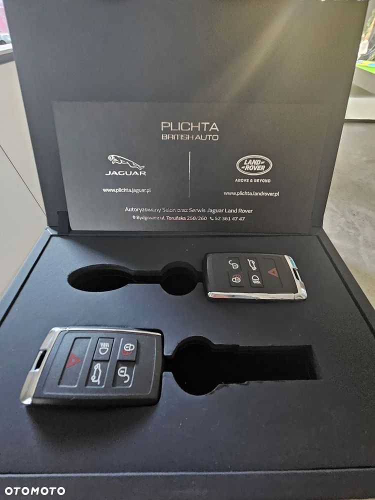 Land Rover Discovery 2.0 P300 Dynamic SE - 23