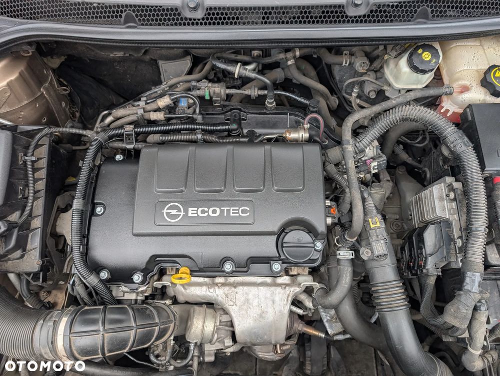 Opel Astra 1.4 T Enjoy - 21