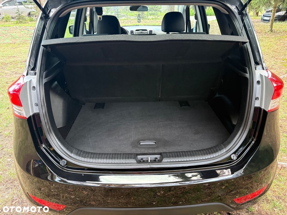 Hyundai ix20 - 11