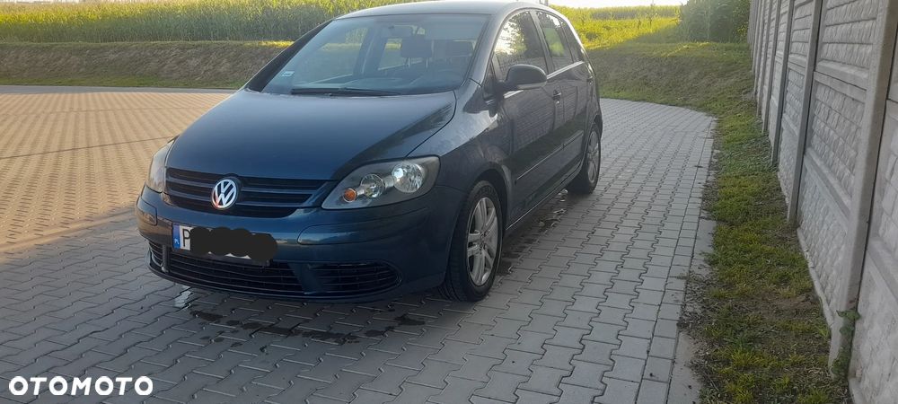 Volkswagen Golf - 1