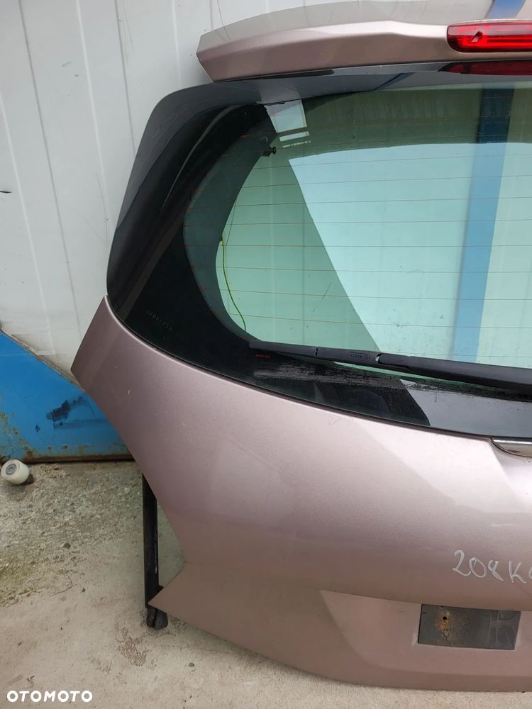 Klapa bagażnika Peugeot 208 KCKD - 2