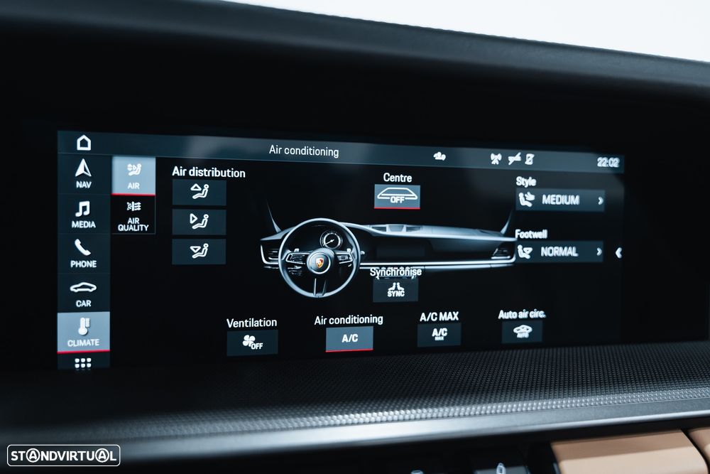 Porsche 911 (992) - 23