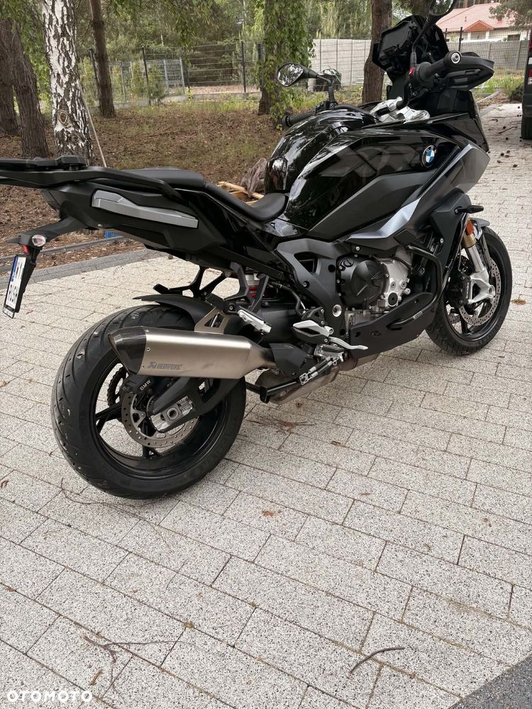 BMW S - 1