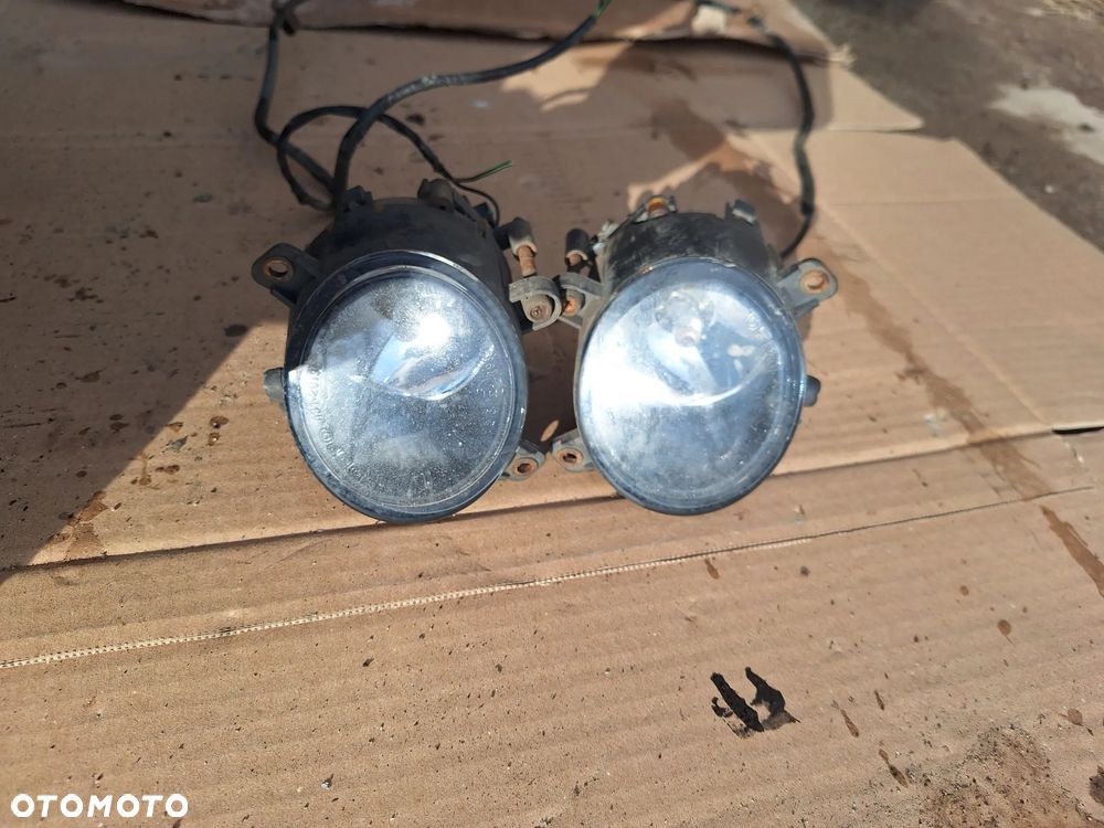 lampa halogen  lewy lub prawy  FORD MONDEO MK3