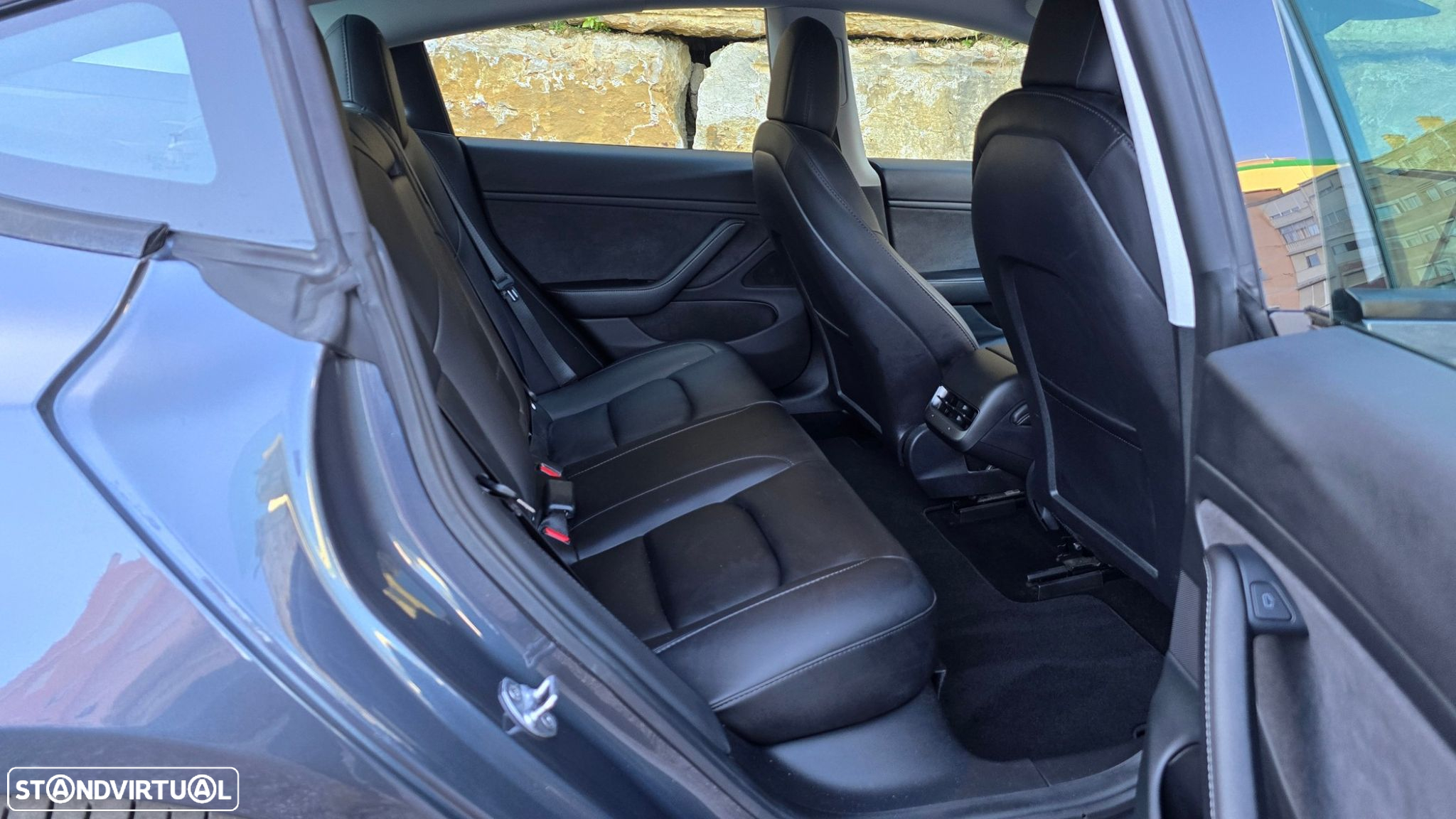 Tesla Model 3 - 48