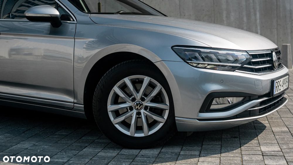 Volkswagen Passat Variant 2.0 TDI SCR DSG Comfortline - 8