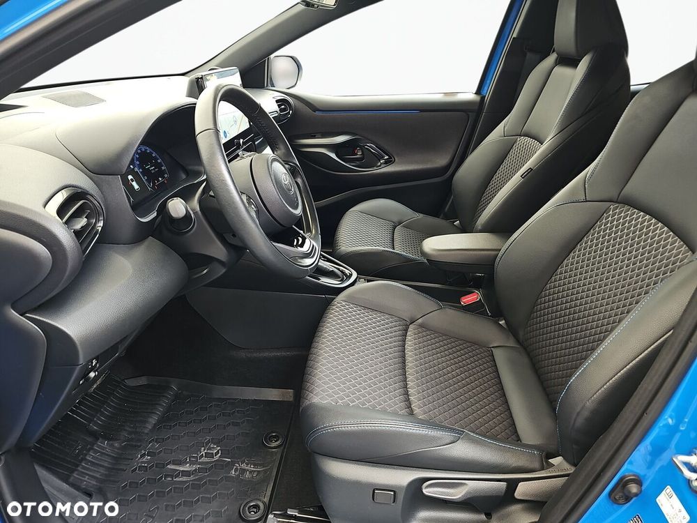 Toyota Yaris - 17