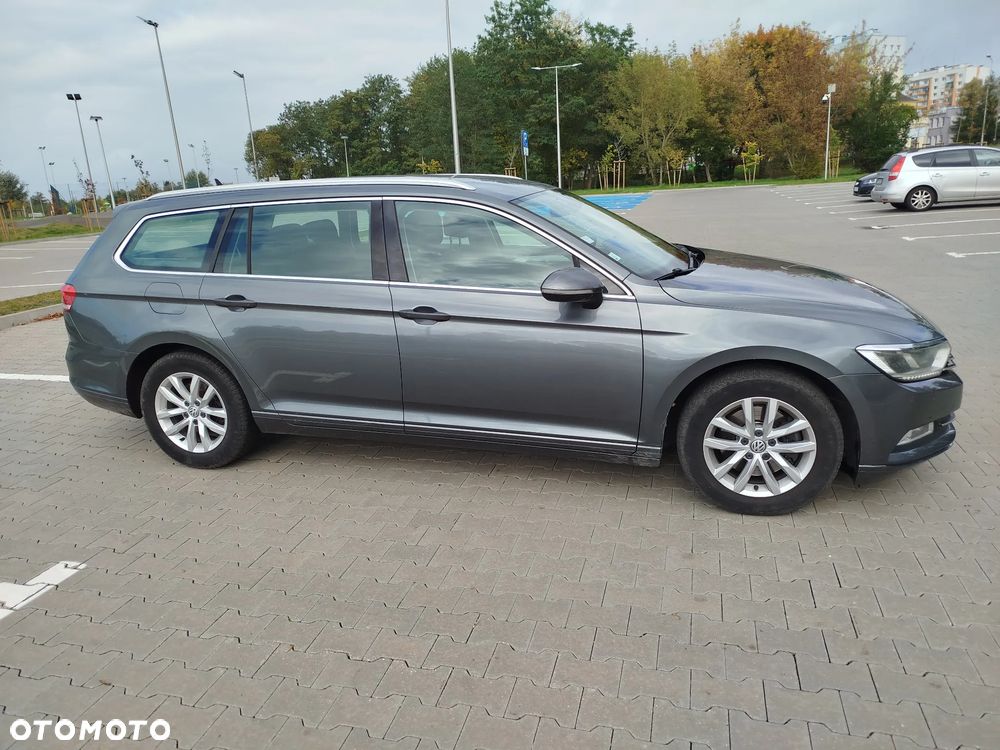 Volkswagen Passat Variant ver-variant-1-6-tdi-bluemotion-technology-comfortline - 9