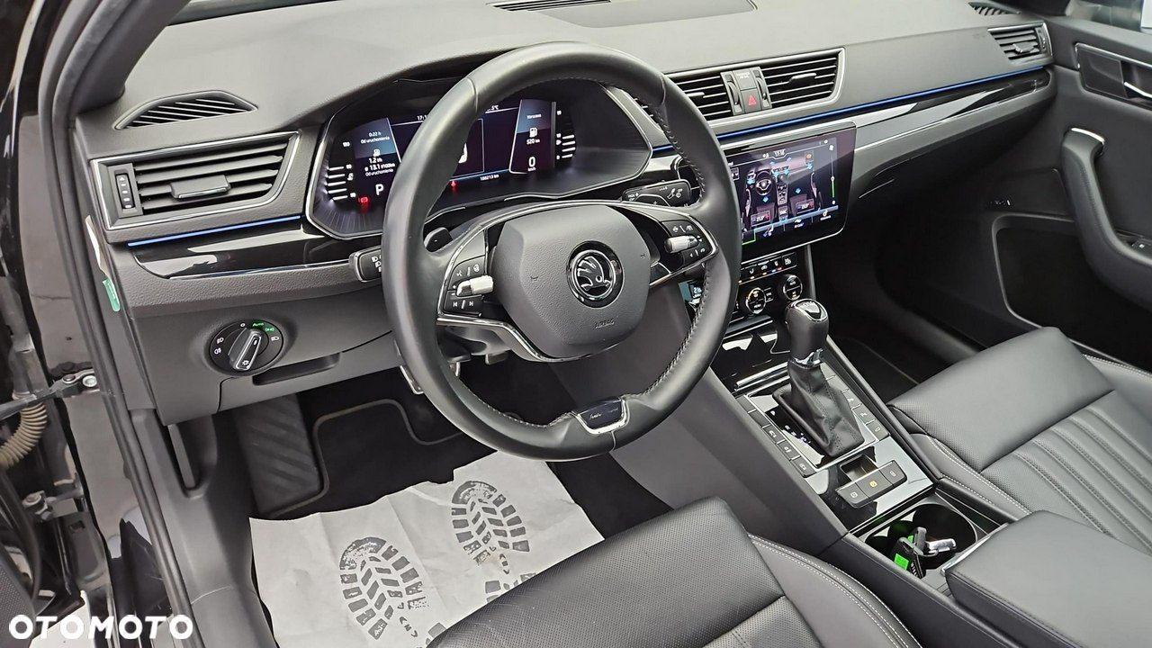 Skoda Superb 2.0 TDI SCR L&K DSG - 9