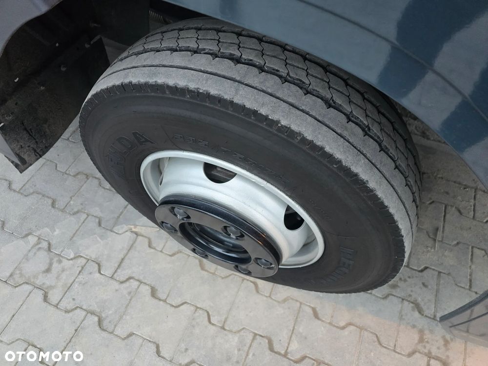 Mercedes-Benz Atego/Wywrotka/Manual/Blokada mostu - 5