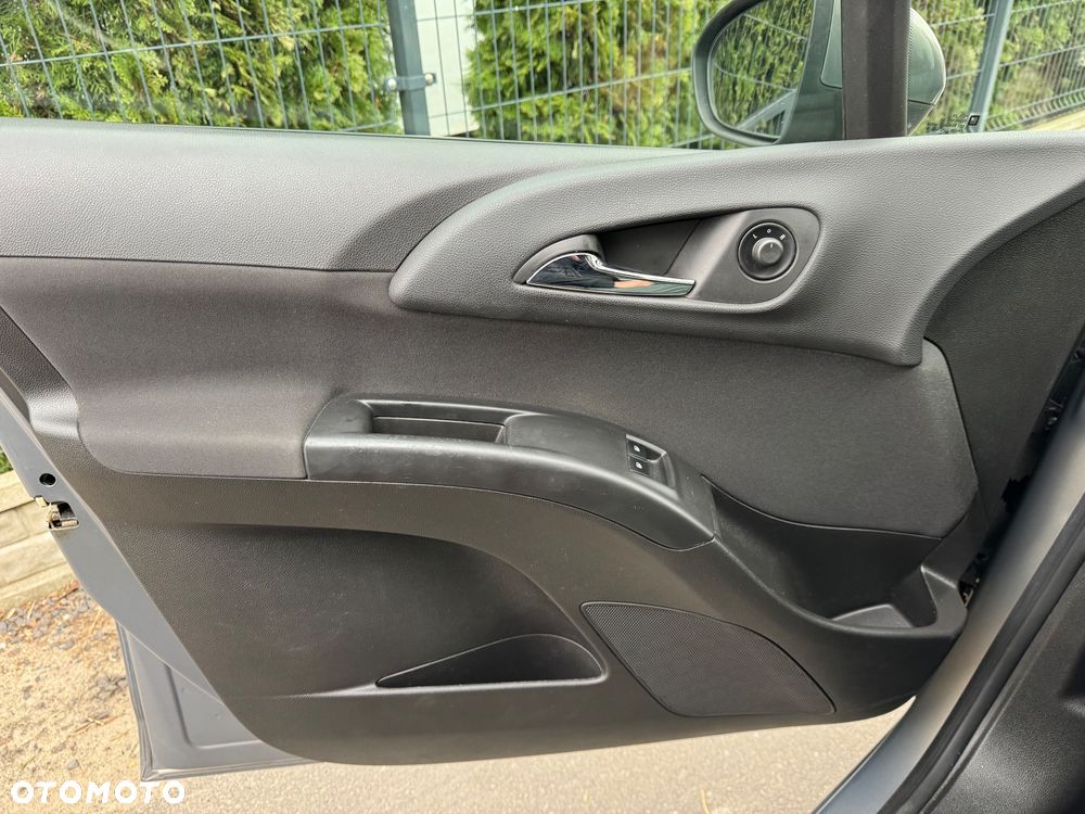 Opel Meriva 1.4 Selection - 11