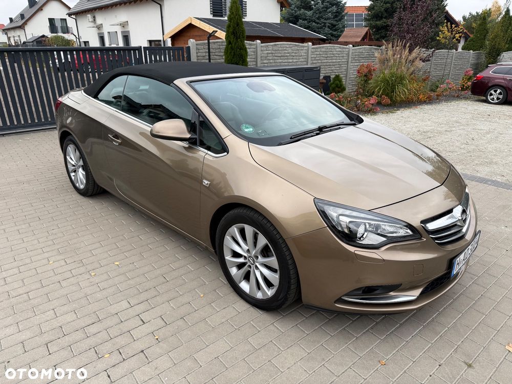 Opel Cascada - 1