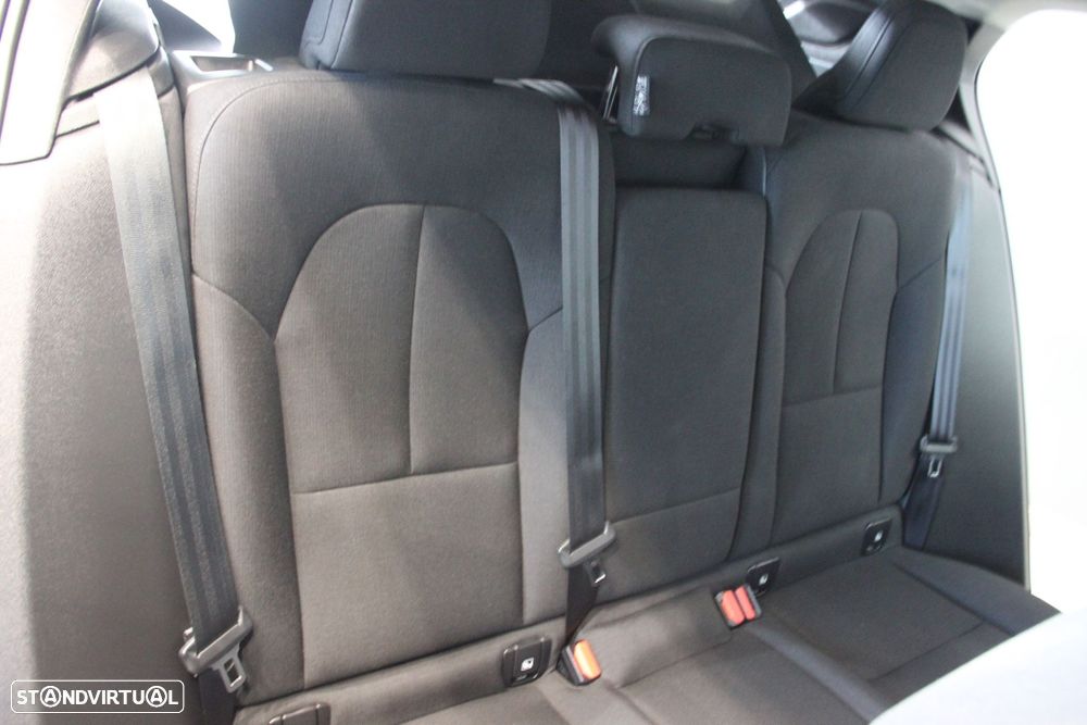 Volvo XC 40 1.5 T2 Momentum - 14