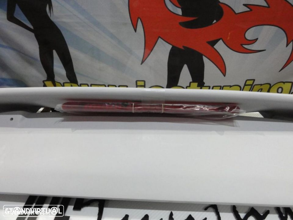 Aileron / lip / spoiler traseiro para Honda Civic EK 96-01 3 portas type r look com espaço para a 3ª luz de stop - 17