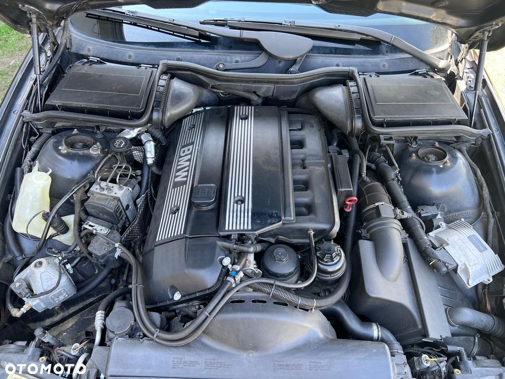 BMW Seria 5 - 16