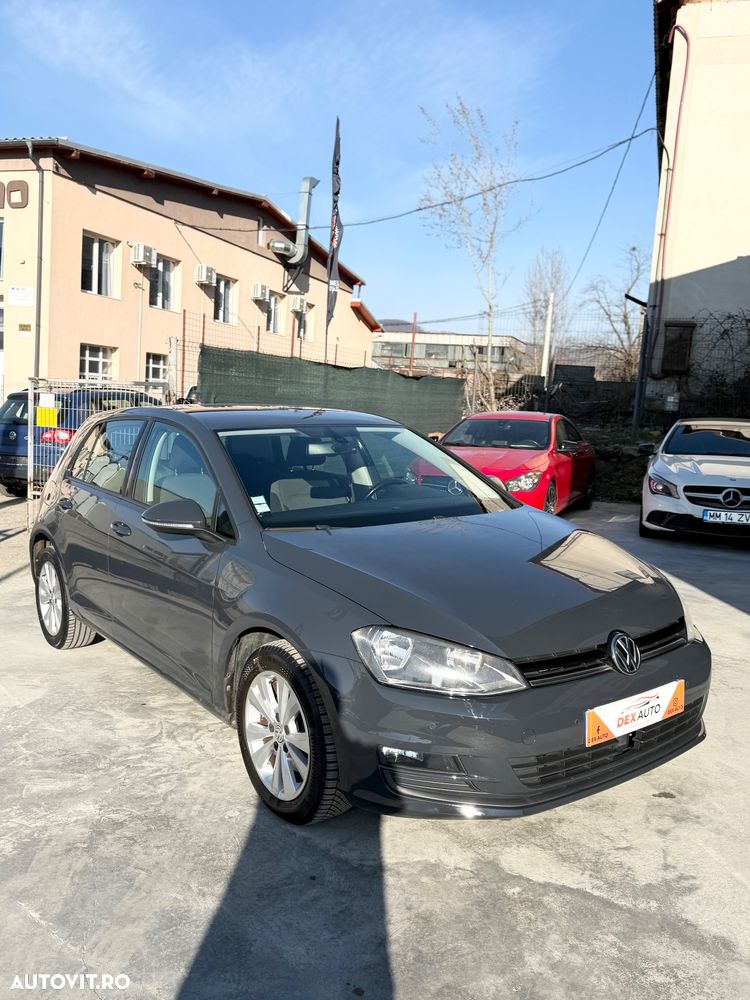 Volkswagen Golf - 14