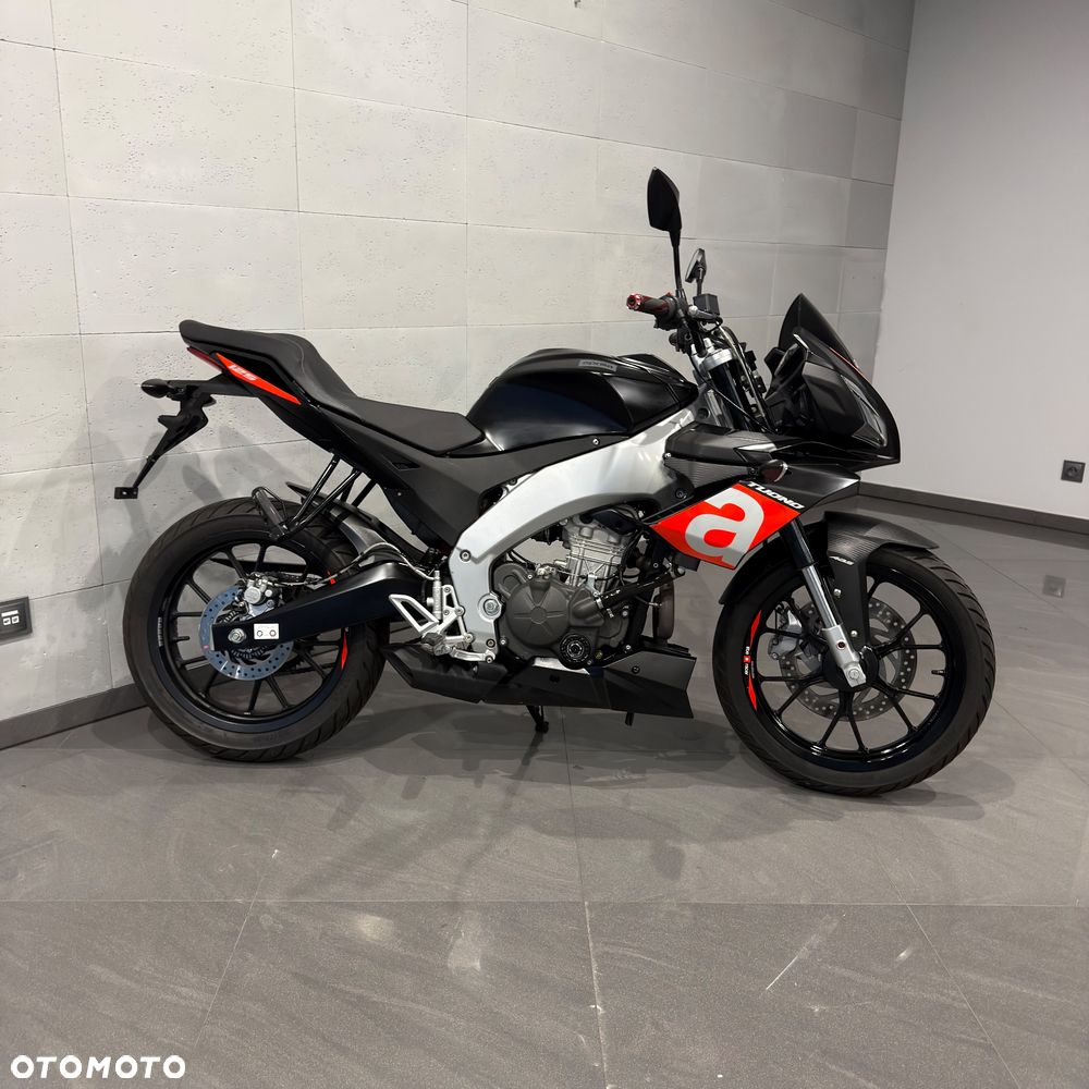 Aprilia Tuono - 2