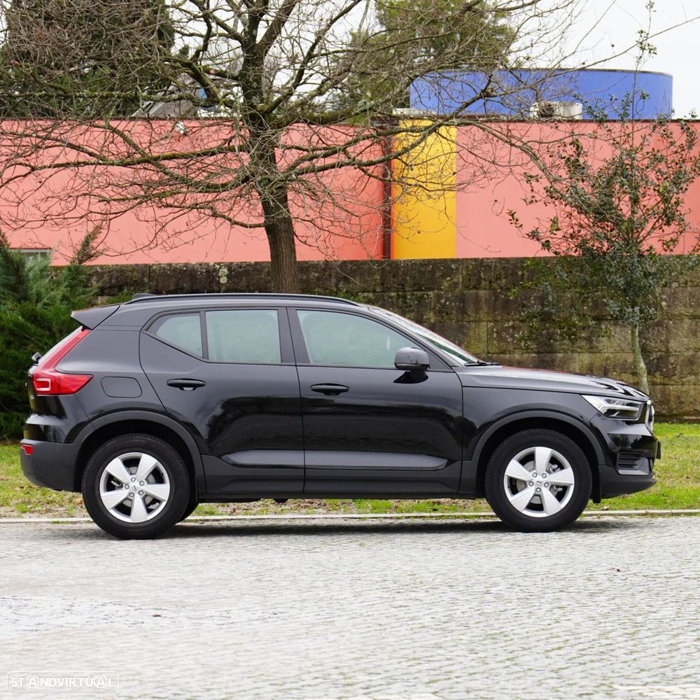 Volvo XC 40 2.0 D3 - 5