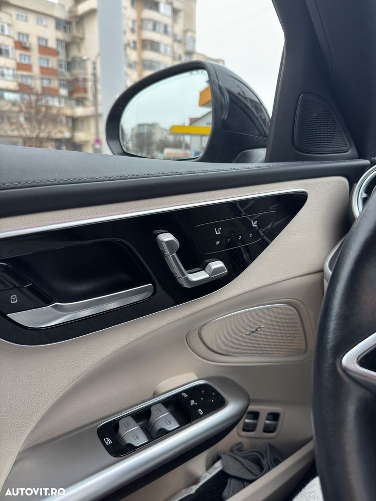 Mercedes-Benz C - 10